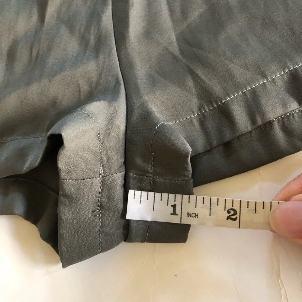 Lulu’s Woman’s Ain't It Grand Olive Green Satin Surplice Romper Size M/L - Picture 12 of 16